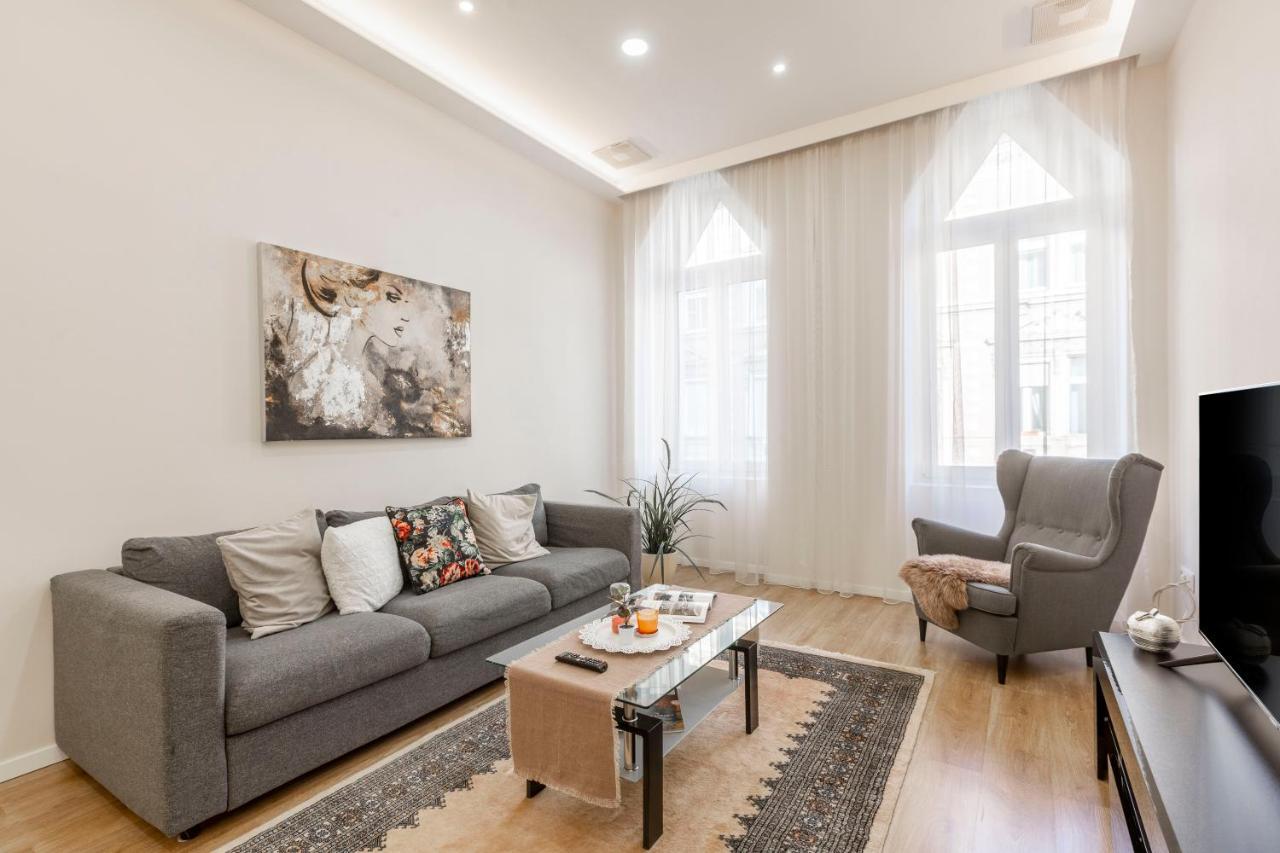 Exclusive Csengery Residence In The Heart Of Budapest Ngoại thất bức ảnh