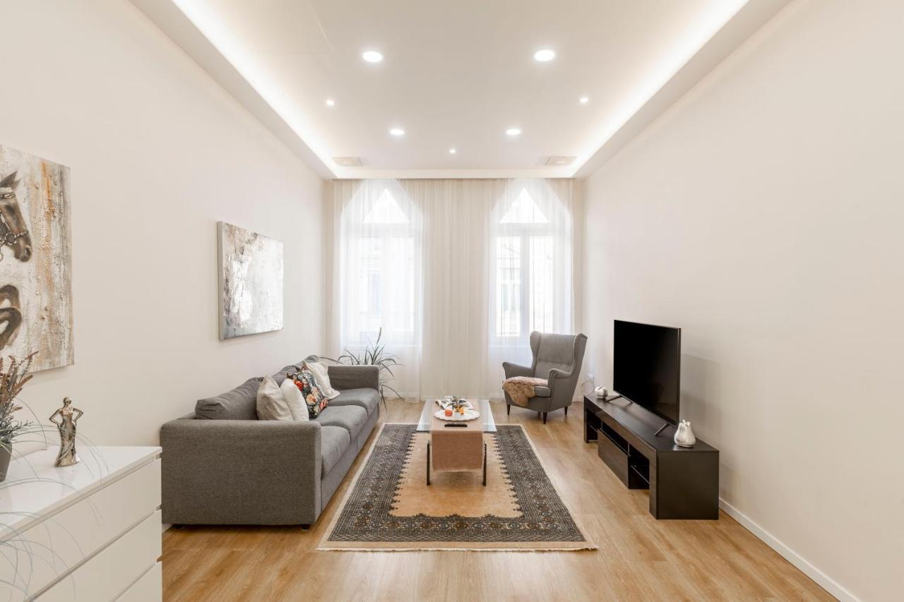 Exclusive Csengery Residence In The Heart Of Budapest Ngoại thất bức ảnh