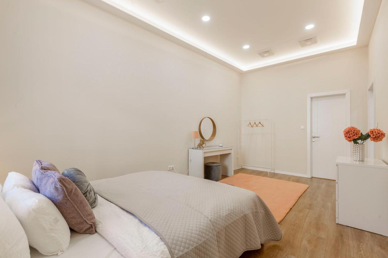 Exclusive Csengery Residence In The Heart Of Budapest Ngoại thất bức ảnh